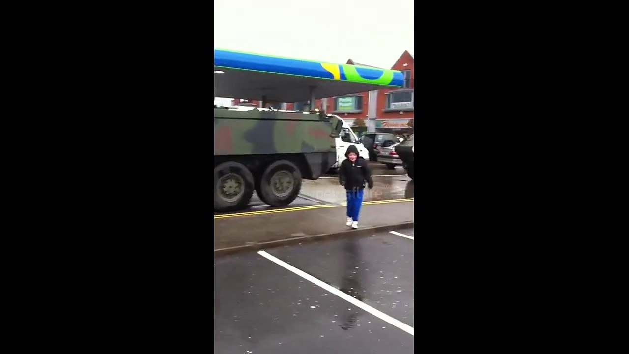 Irish army have coffee break