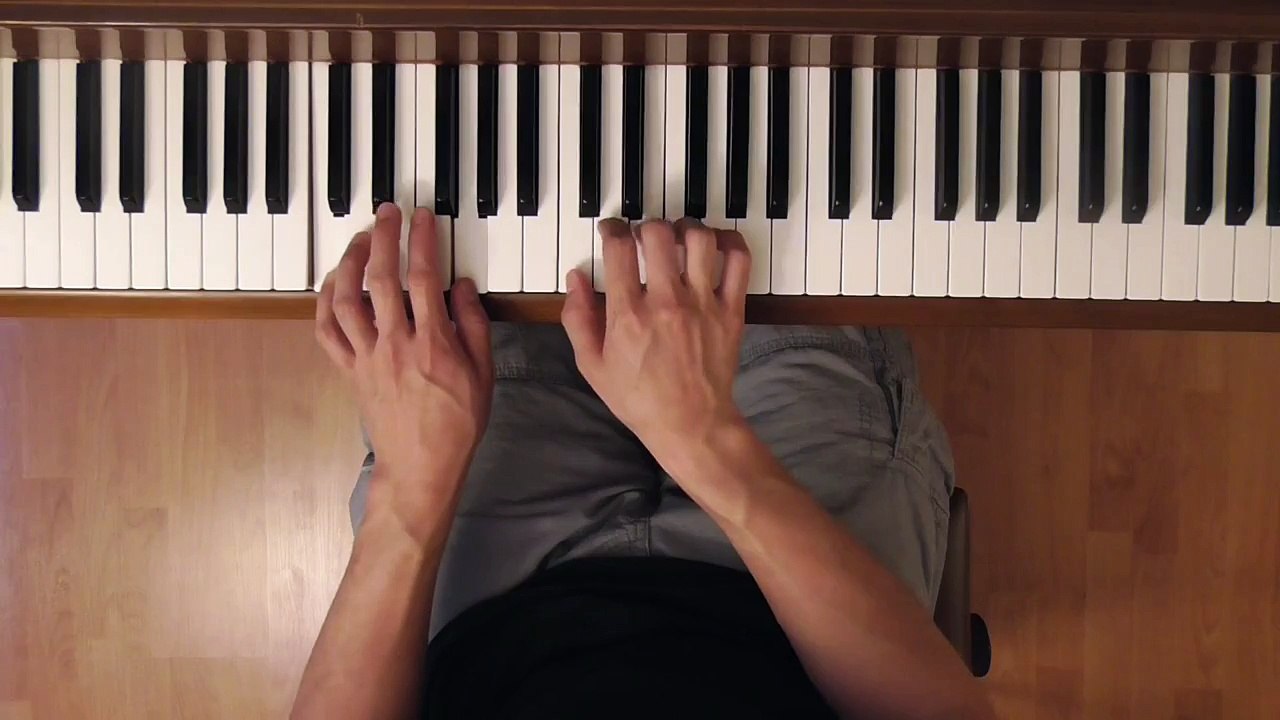 Piano Tutorial | The Night Before Christmas Song