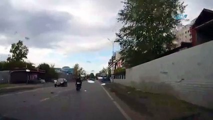 Motosikletin yayayı öldürdüğü kaza kamerada