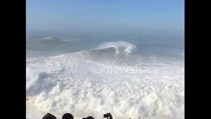 Giants Waves surfing - Nazar Portugal's Monster