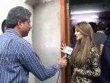 Cheap reporting skills of Pakistani media Embarrass Boxer Aamir Khan Wife