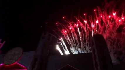 Meteor caught on camera during fireworks display