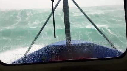 Ship battles huge waves off Ireland coast