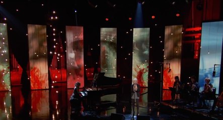 Christina Aguilera - Lift Me Up (Live at Hope For Haiti, 2010)