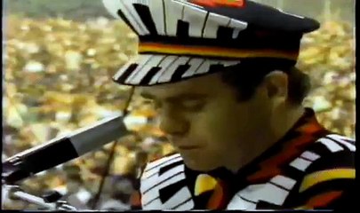 Elton John -- Someone Saved My Life Tonight (Live in Central Park)