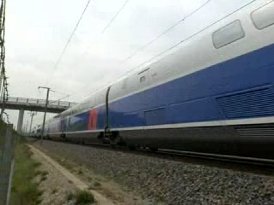 Deux TGV Duplex