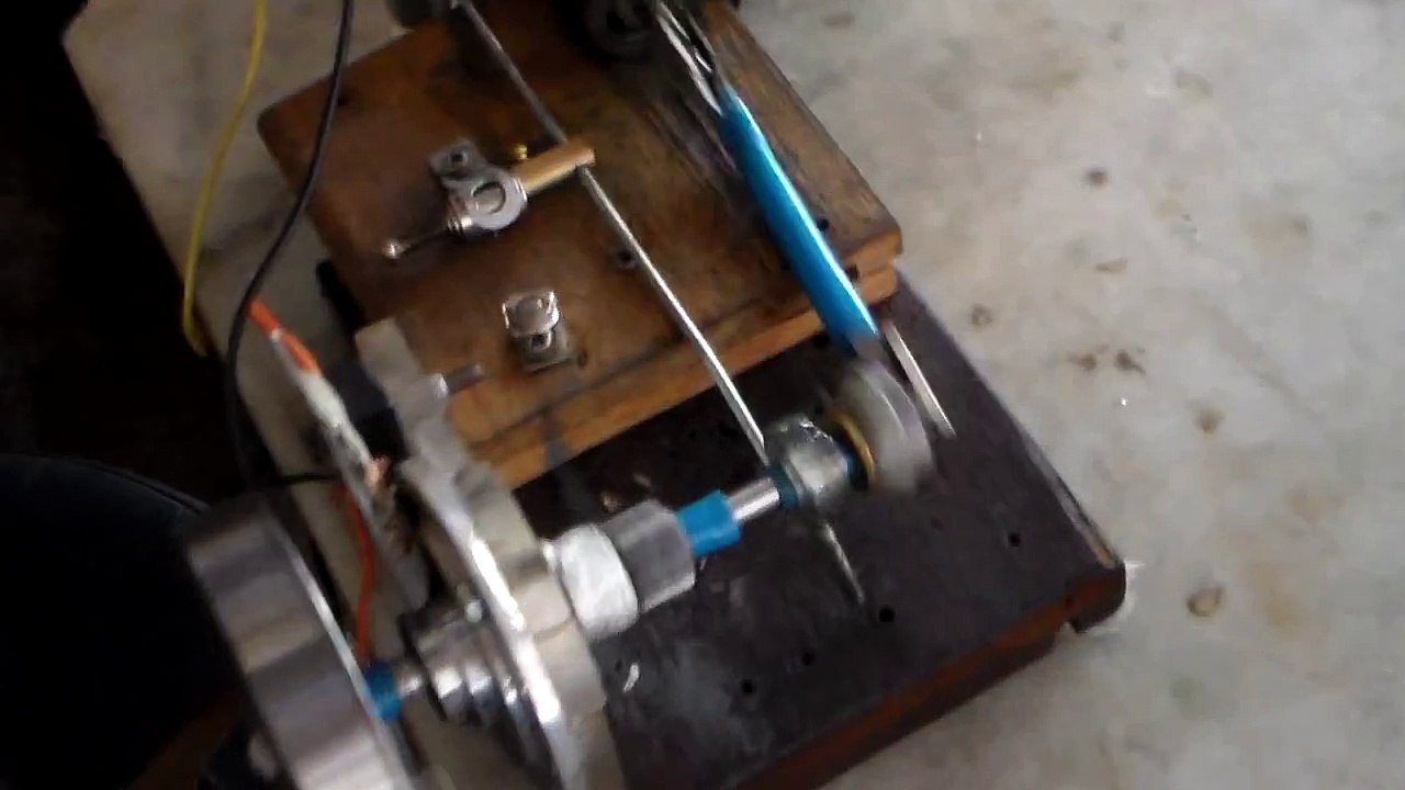 Motor a gasolina caseiro (Ciclo Lenoir)