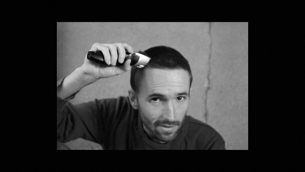 Bald Haircut (stop motion) קרחת