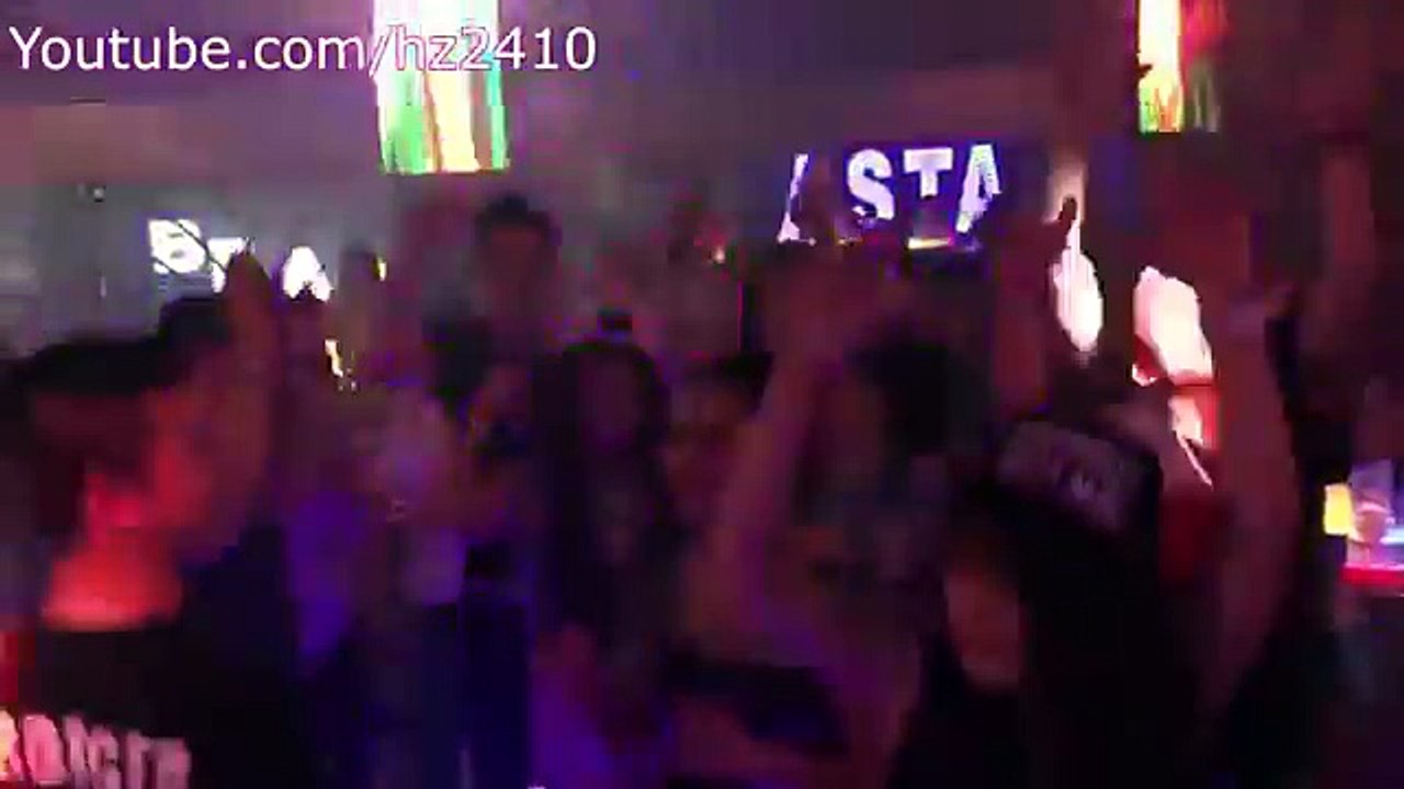 DJ Trang Moon & DJ Đại Bé quẩy cực sung