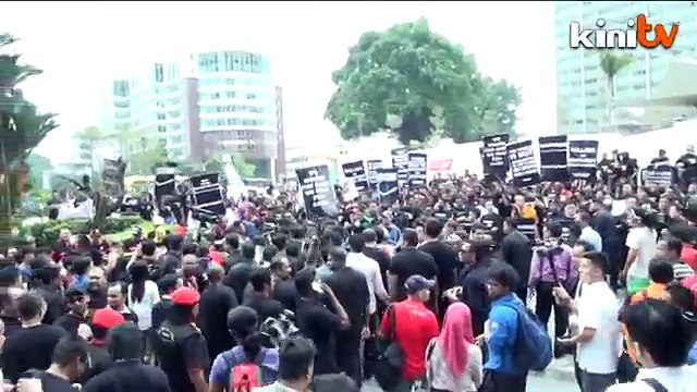 Ribuan berhimpun tuntut keadilan bagi mangsa MH17