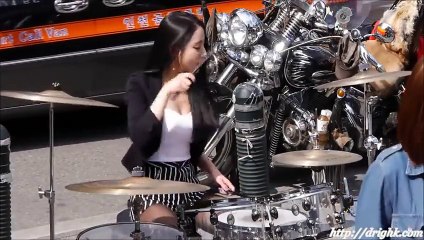 Cutest female street drummer ever! Amazing korean girl