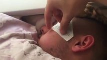 Guy gives false Tattoo on drunken friend's Face... Great PRANK!