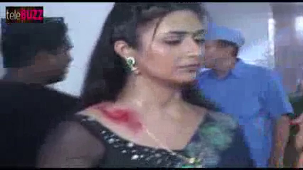 Ishita Raman Ki Aisi Halat Dekh Hue Pareshaan - 11 August 2015 - Yeh Hai Mohabbatein