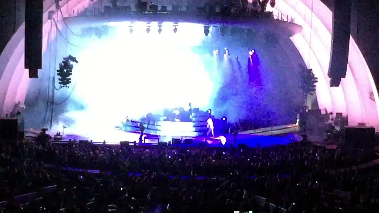 Fall Out Boy - Uma Thurman & Thnks Fr Th Mmrs (Live at the Hollywood Bowl)