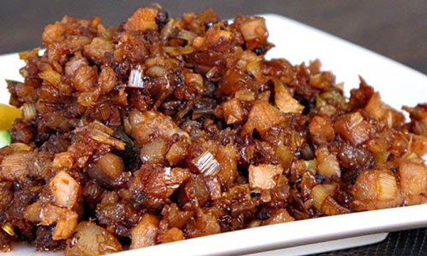 Thịt kho ruốc sả - Pork stew with Vietnamese fermented shrimp paste and lemongrass