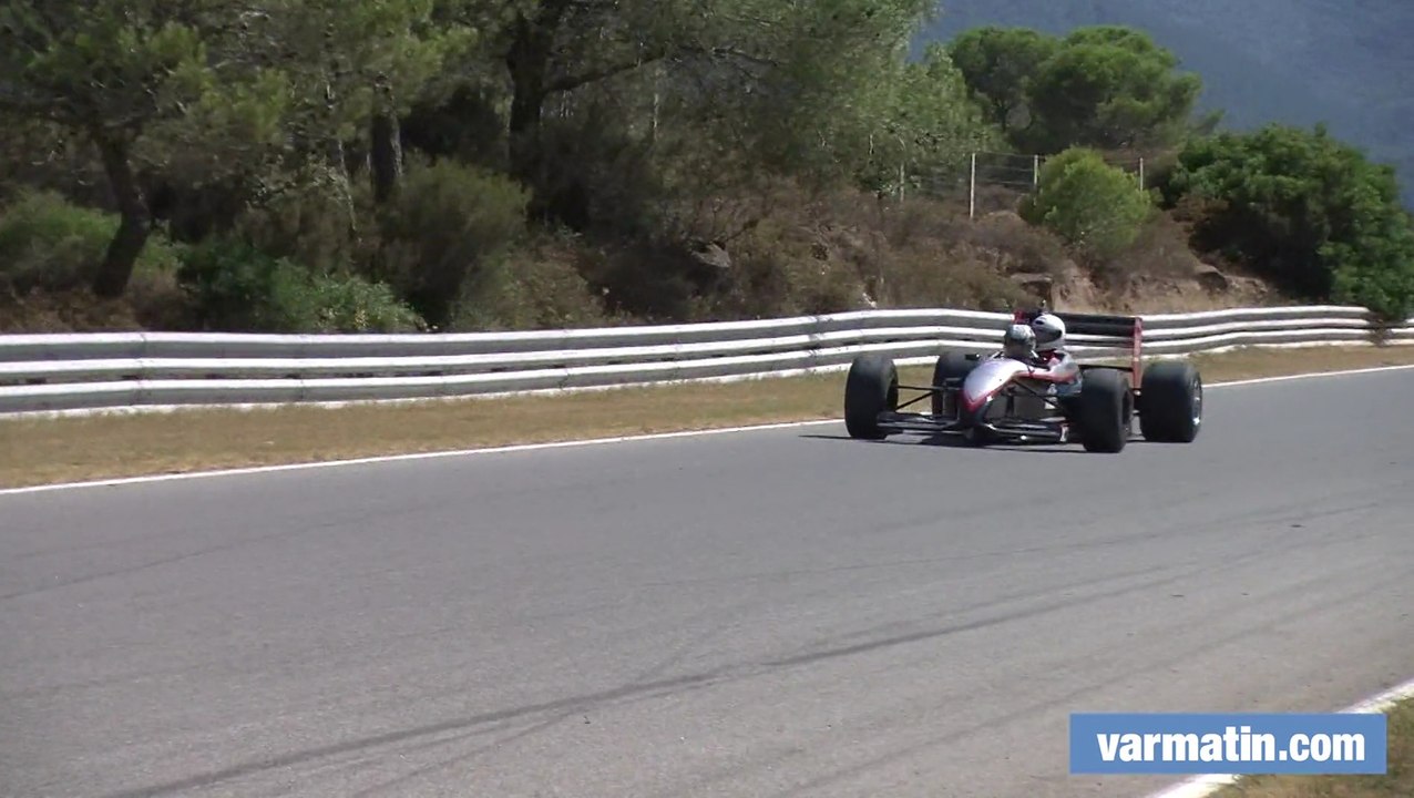 J'ai testé pour vous le baptême en Formule 1 sur le circuit du Luc