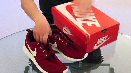 Sneaker Review- Nike Roshe Run Team Red-Sail on www.runnerstore.org
