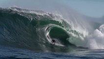 Surfing inside of a Giant Wave - Big Slabs and Heavy Wipeouts