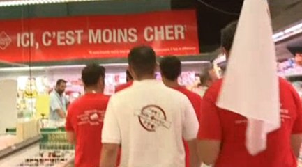 Le bras de fer entre éleveurs de porc et industriels à travers nos télés, en 42 secondes
