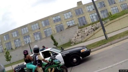 Road Rage Milwaukee - Un policier fou renverse un motard
