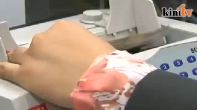 Ringgit terus menjunam: AS$1 = RM3.9725