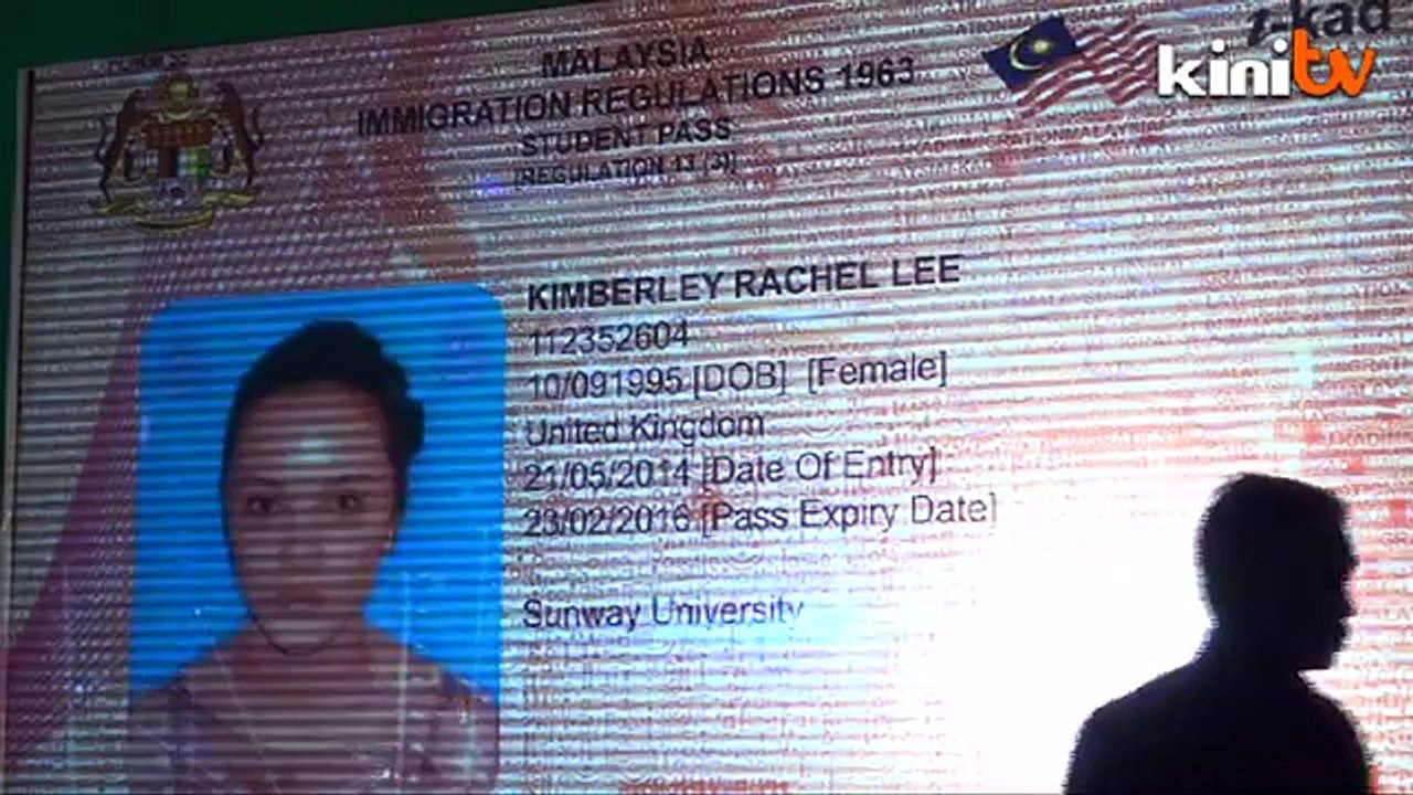 Foreign students no longer need to carry passports with i-Card