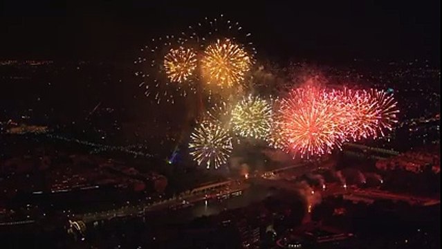 FRANCE Tour Eiffel Paris la fête de 14 Juillet 2015