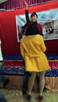 GÁI XINH NHẢY ĐÁM CƯỚI CỰC ĐẸP...ĐÈ BẸP HỌ NHÀ TRAI