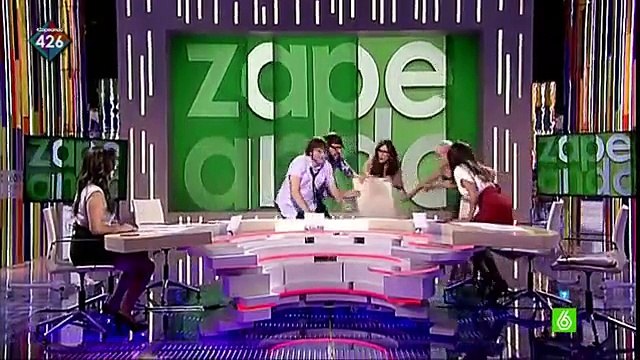 Ana Morgade es la primera presentadora- 'Ya lo habéis oído amigos, hoy mando yo'