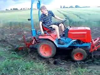 T-012 traktorek  orka  pług  kmz 012   urwis  sam