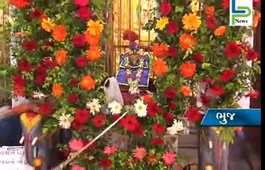 HINDOLA UTSAV IN BHUJ SHREE NUTAN SWAMINARAYAN MANDIR