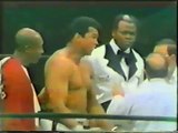 Muhammad Ali rubbing Earnie Shavers bald head for good luck before the fight
