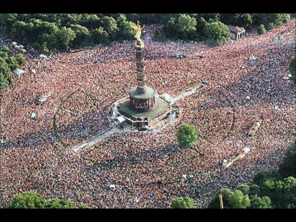 Sven Vath vs Carl Cox live @ Love Parade 1999 Berlin