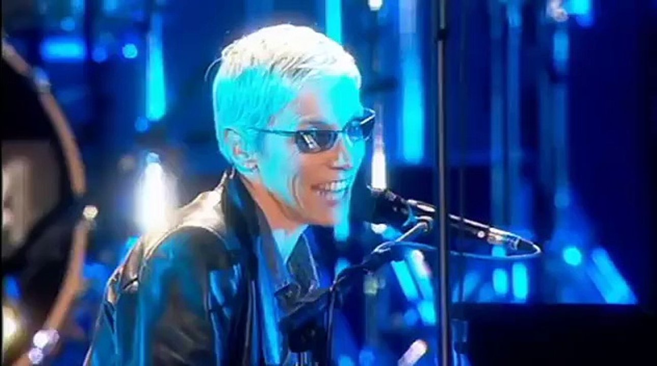 Eurythmics "Here Comes The Rain Again" live 46664 THE EVENT