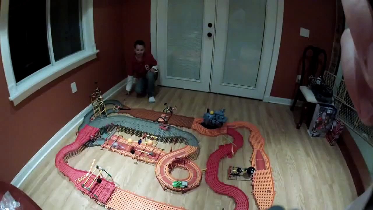 Mario vs Luigi vs Yoshi