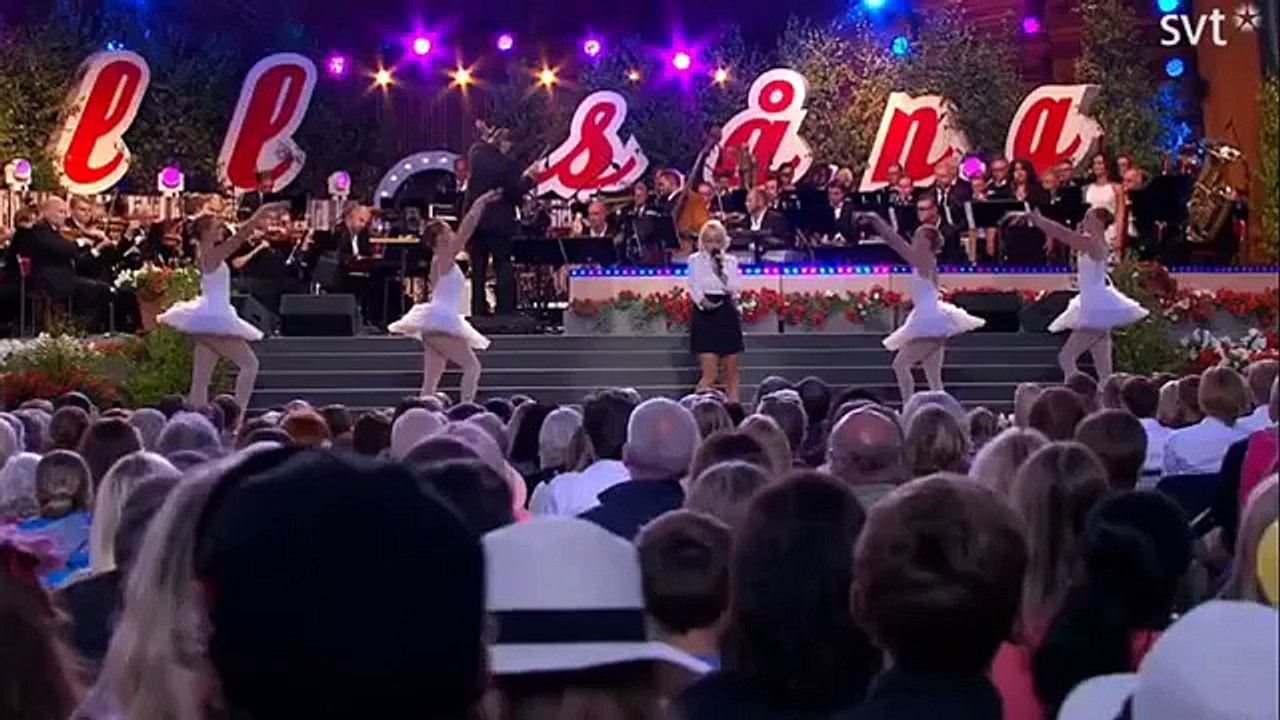 Petra Marklund-Musik nonstop LIVE.Allsång på Skansen 2015.