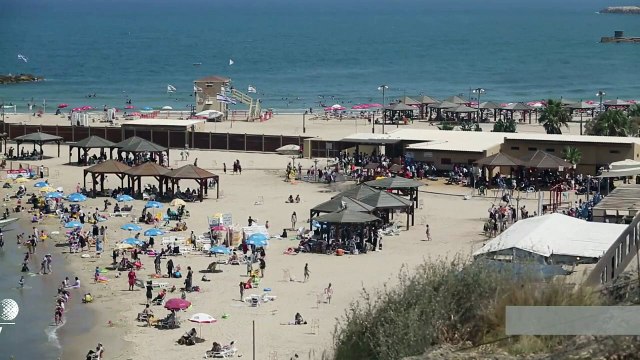 Paris beach controversy: reactions in Tel Aviv