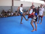 Seminário e exame de graduação de muay thai com grão mestre Narany