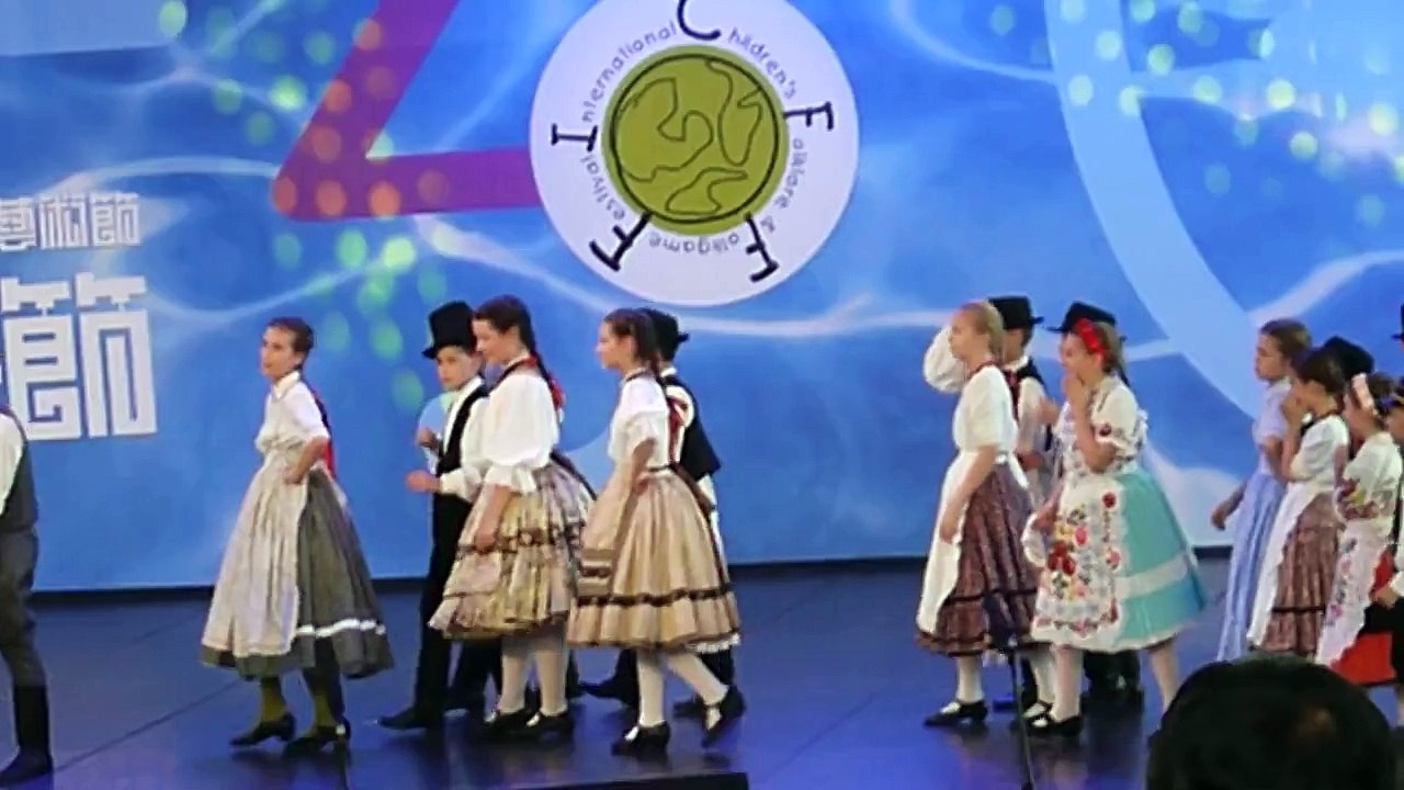 火車啟程 part 3 /Bartina Children Folk dance Group