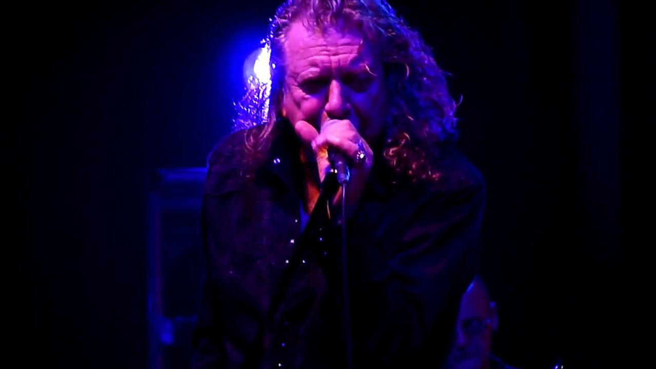 Robert Plant playing "Big Log" live at Wolverhampton on 2nd September 2013
