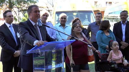 Sistema de transporte público recebe 6 vans para pessoas com deficiência