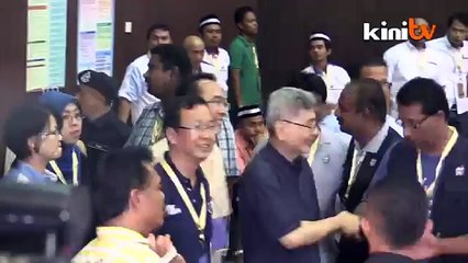 Official: Mah wins Teluk Intan