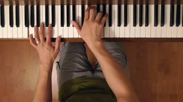 Piano Tutorial | Auld Lang Syne