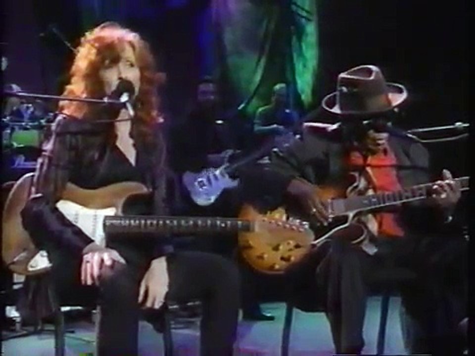 Bonnie Raitt, John Lee Hooker 'In The Mood' live from Santa Barbara 1994 concert performance
