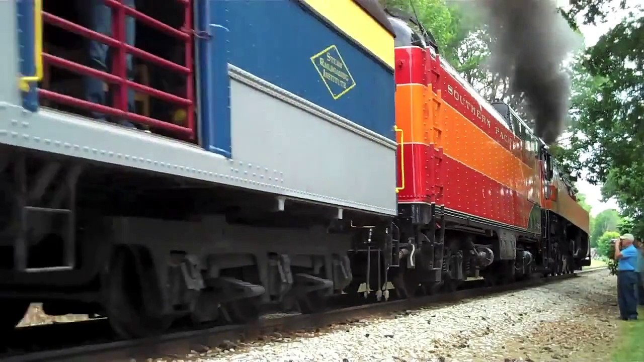 HD Trailer - Michigan Daylight Series: SP 4449 at Trainfest 2009