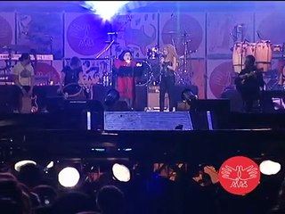 Concierto ALAS: Shakira & Mercedes Sosa - La Maza - Video Oficial