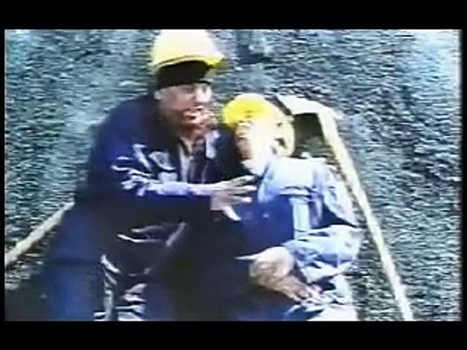 Oi pontioi-Kostas Voutsas,Kostas Tsakonas,Natasa Gerasimidou