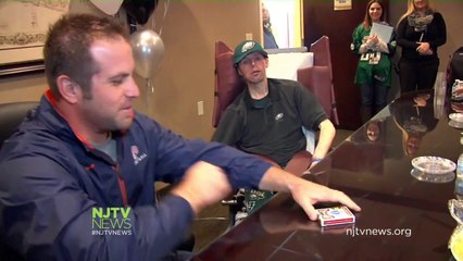 Eagles Player Visits Fan with Huntington's Disease