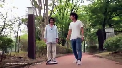 The first car in a bag called 'Walkcar' by Cocoa Motors Japan