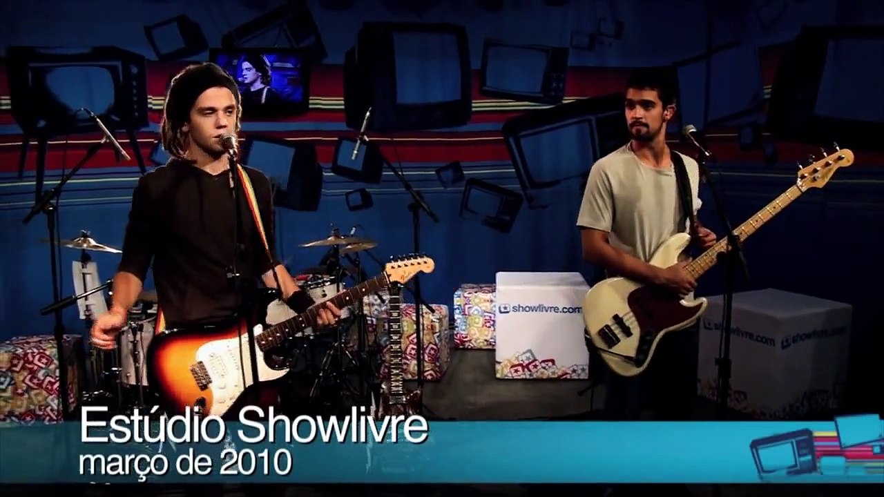 Scracho em "Morena" no Estúdio Showlivre 2010
